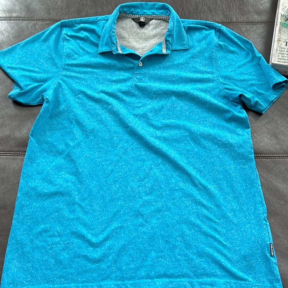Volcom shirt